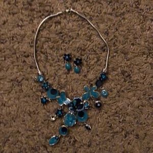 Necklace and earrings set